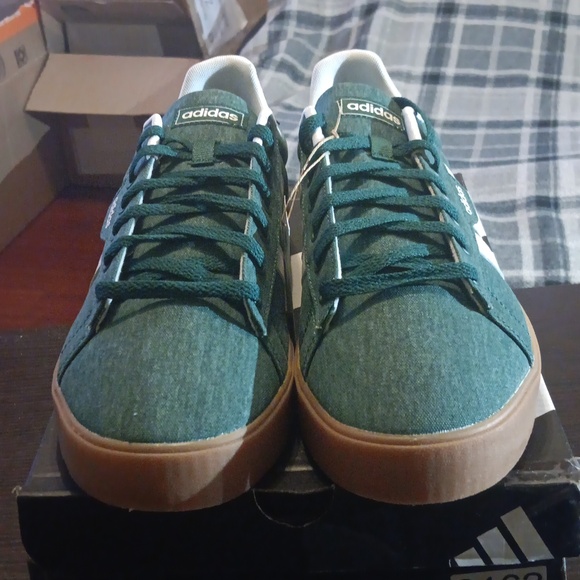 Adidas Daily 3.0 Green Gum Bottom Skate Shoes Mens 11 New With Tags - Picture 4 of 10